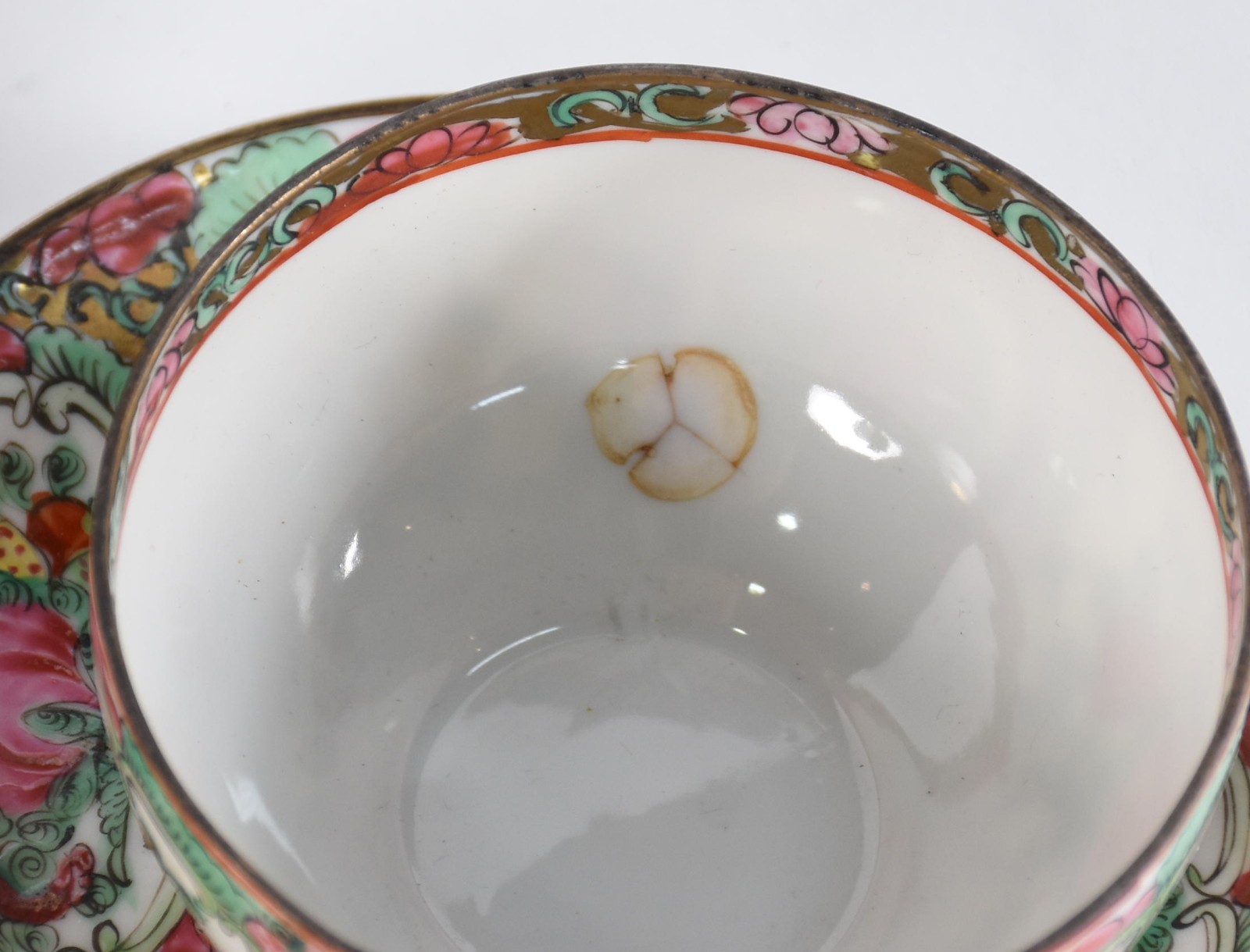 Aparelho de chá de porcelana chinesa composto de: 8 xícaras com... - foto 4 de 6