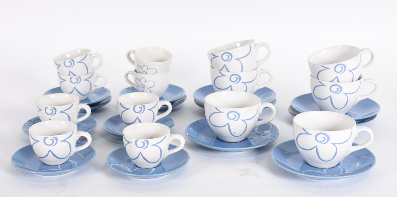 Aparelho para chá e café de porcelana Tailandesa composto de: 6... - foto 2 de 4
