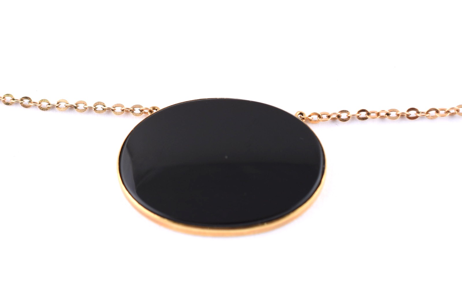 Colar de ouro 18 k com pingente com pedra preta (Por motivos de... - foto 1 de 4