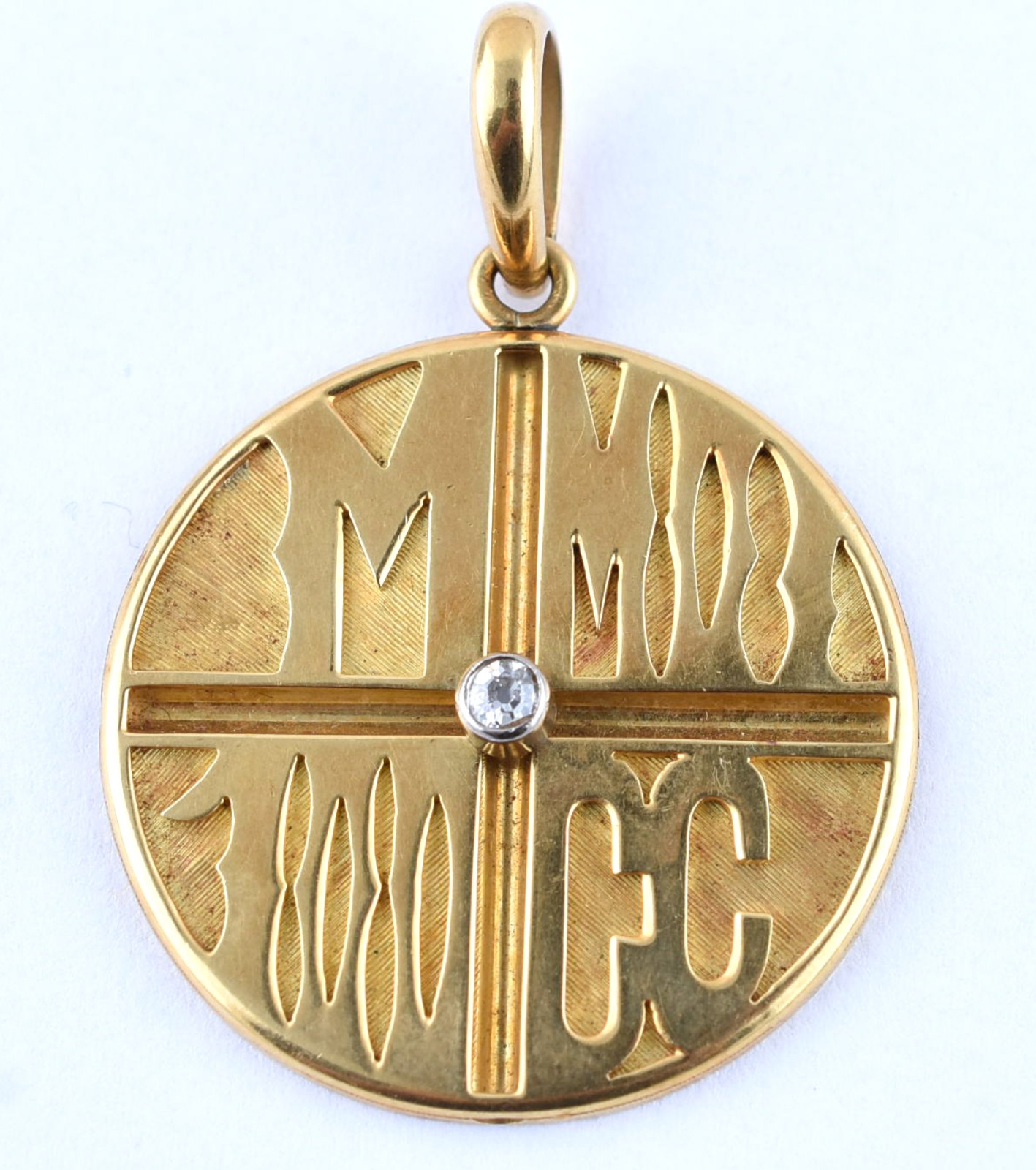 Pingente de ouro 18 k com inscrições e detalhe cravejado (Por motivos... - foto 1 de 3