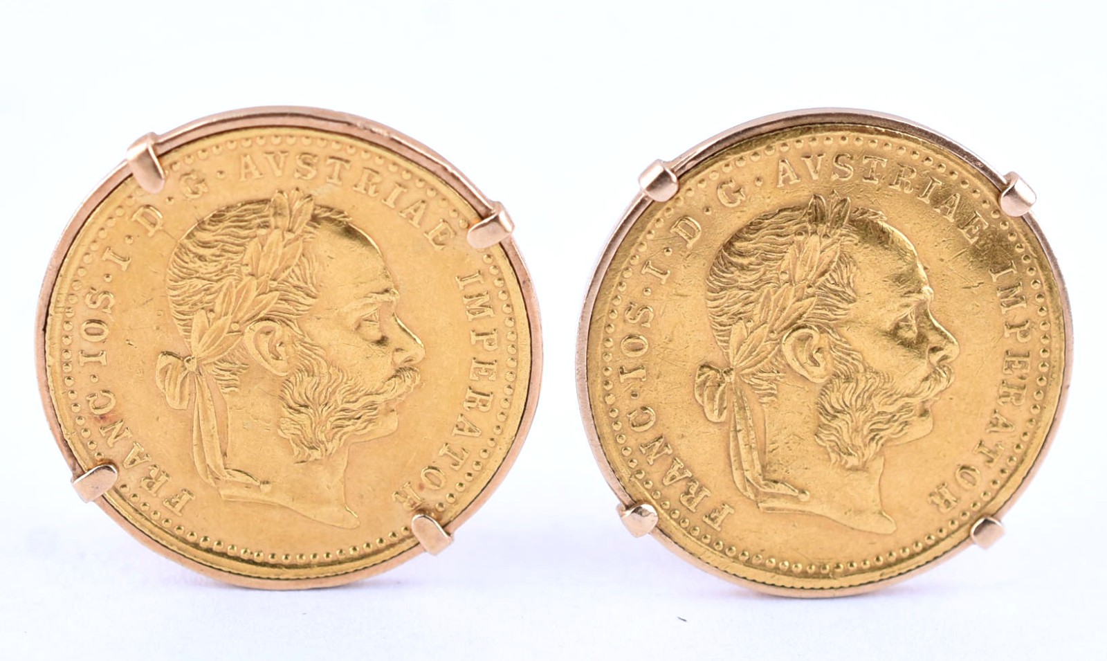 Par de brincos de ouro 18 k feitio moeda Austríaca, fechos de ouro... - foto 1 de 2