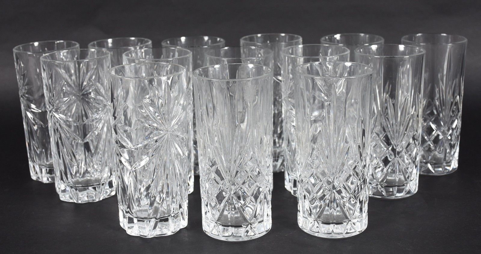Quatorze copos longos de cristal italiano lapidado. - foto 2 de 3