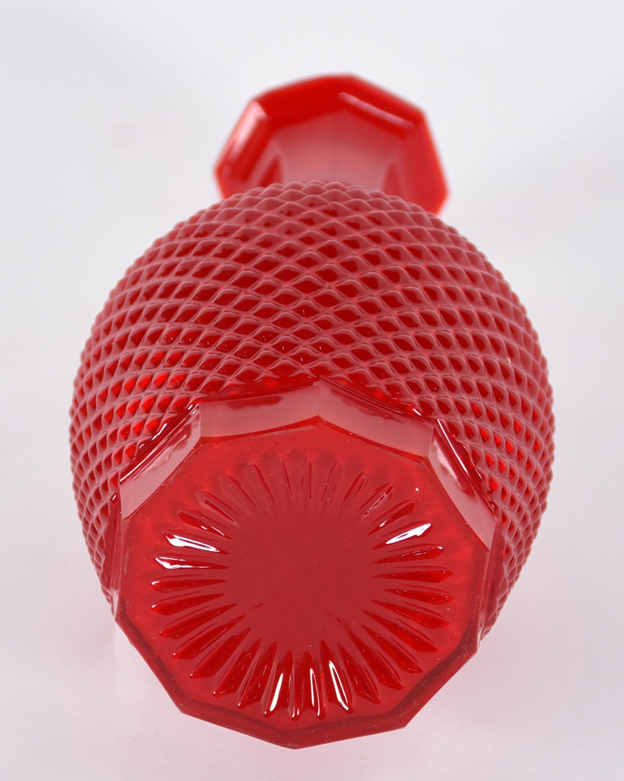 Licoreira de demi cristal bico de jaca na cor vermelha. - foto 4 de 4