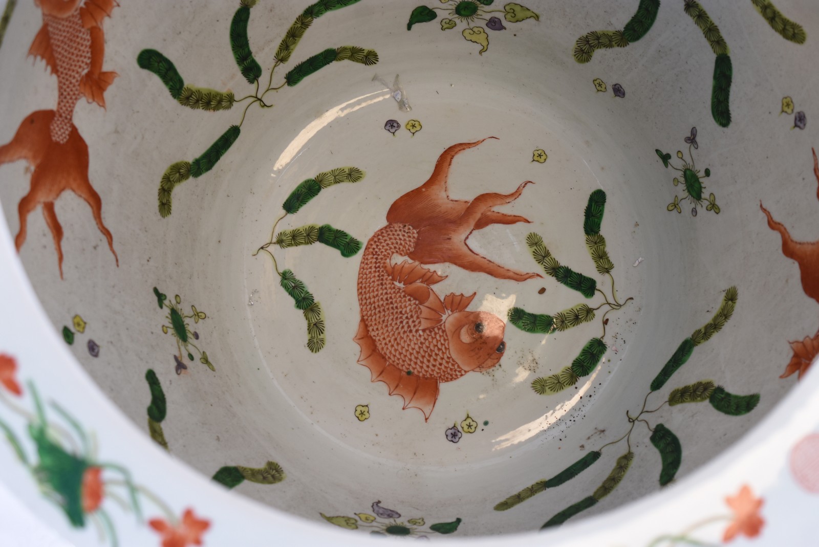 Par de grandes cachepots/aquários de porcelana chinesa policromada... - foto 3 de 7