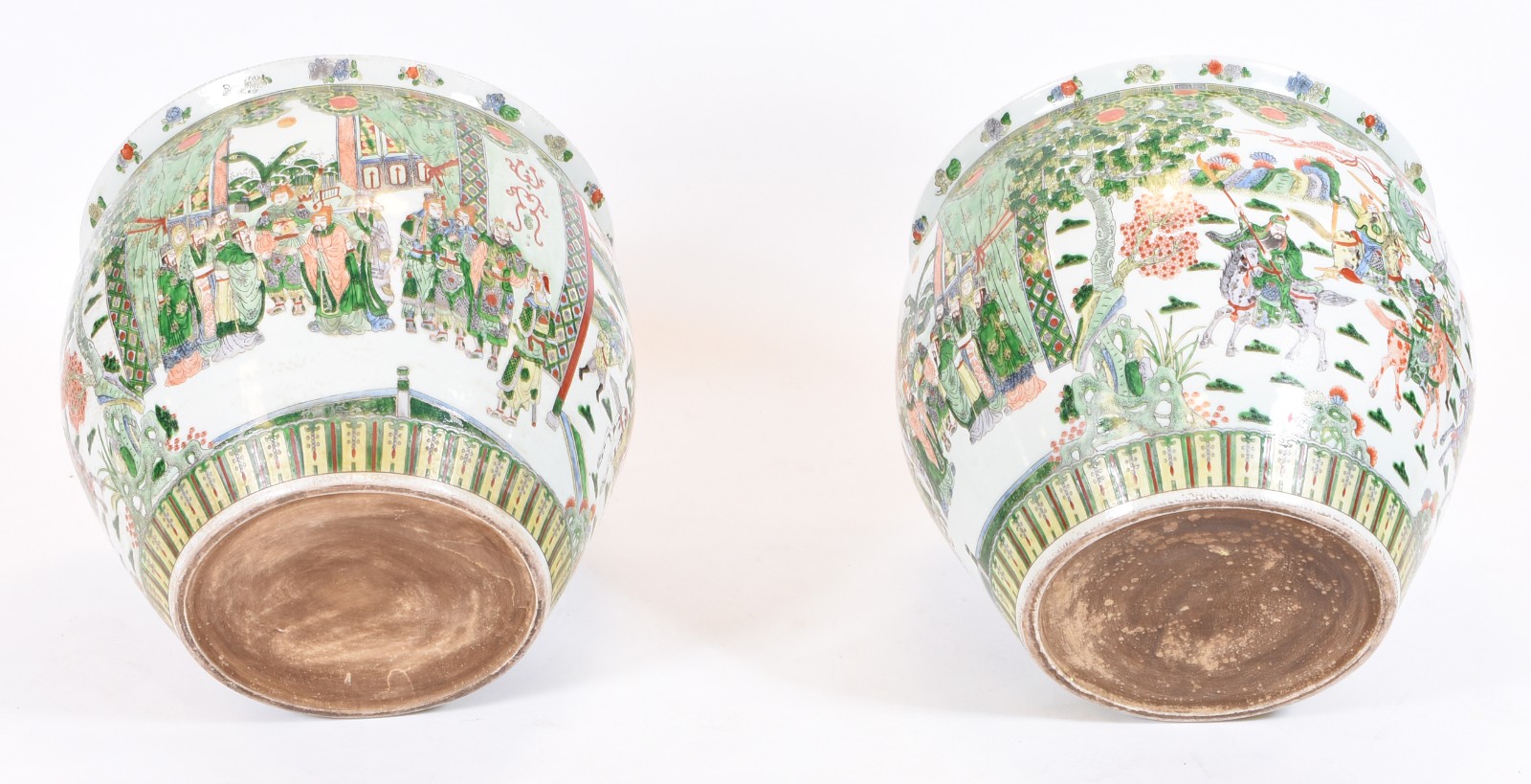 Par de grandes cachepots/aquários de porcelana chinesa policromada... - foto 6 de 7
