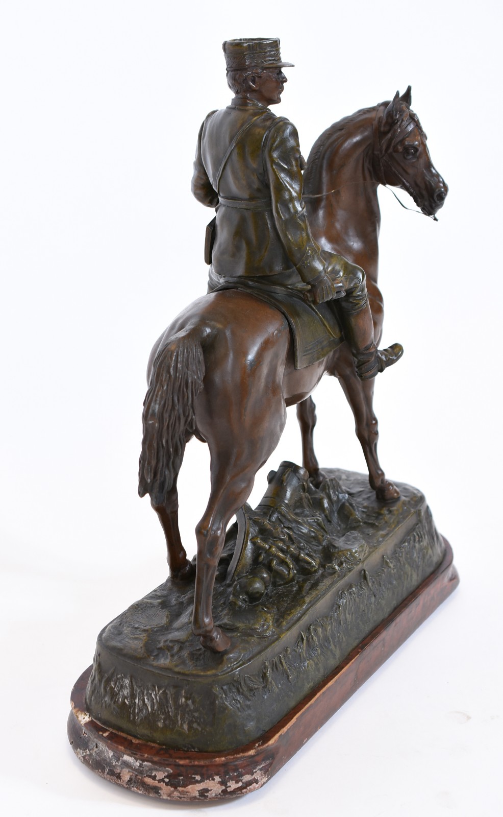Escultura de petit bronze representando Militar a cavalo, base de... - foto 5 de 6