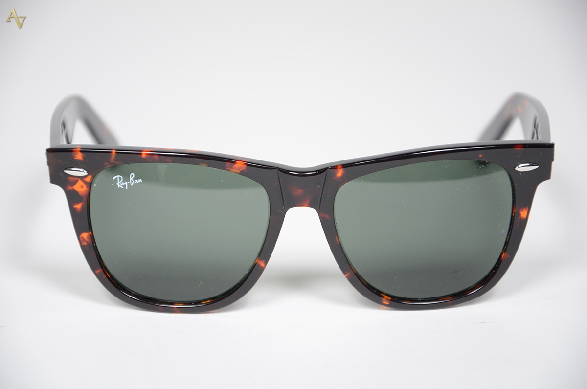 RAY BAN - Óculos escuros modelo wayfarer - foto 2 de 3