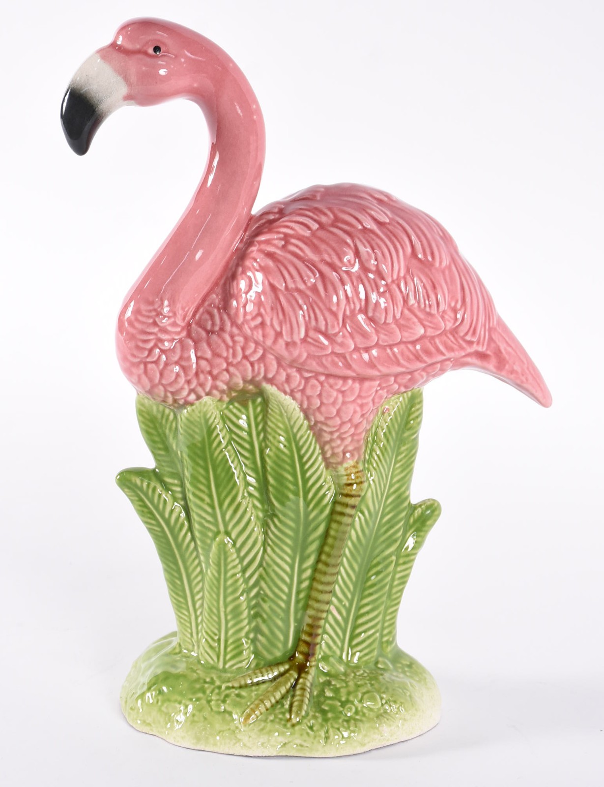 Escultura de cerâmica representando flamingo. - foto 2 de 3