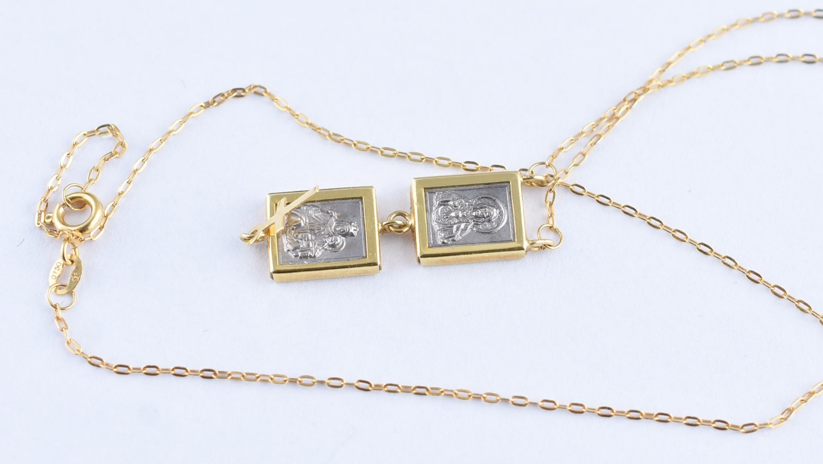 Cordão de ouro 18 k com 3 pingentes,sendo um com imagem de Nossa... - foto 3 de 5