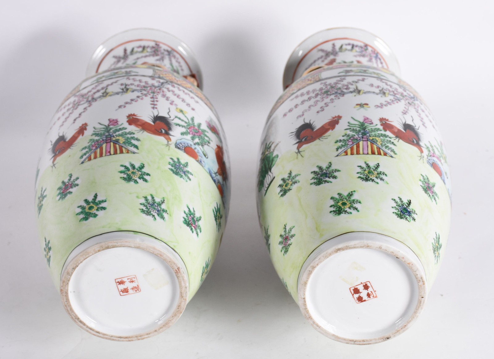 Par de vasos de porcelana chinesa policromada. - foto 5 de 5