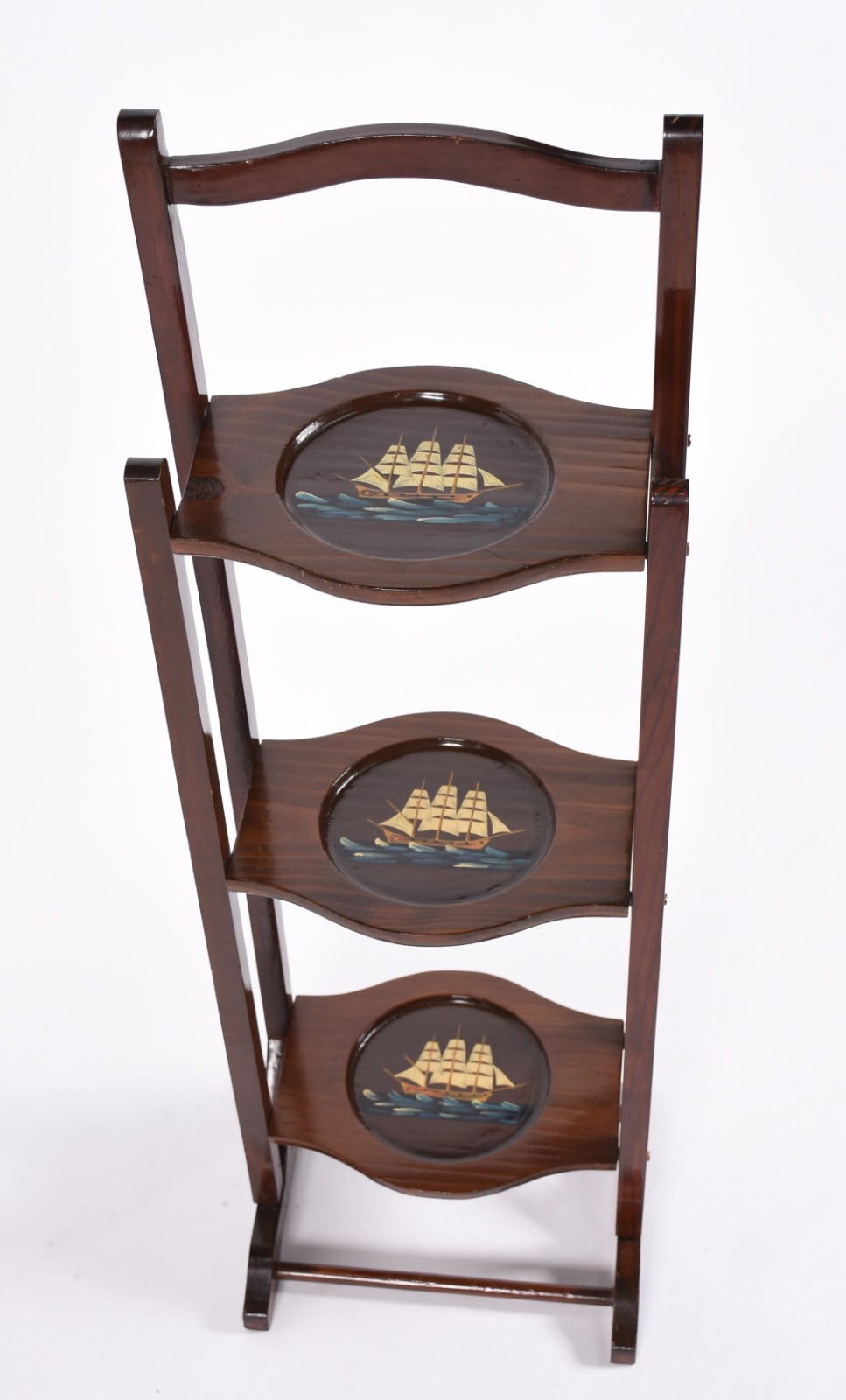 Mesa de apoio de madeira nobre articulada com 3 platôs decorados com... - foto 2 de 5