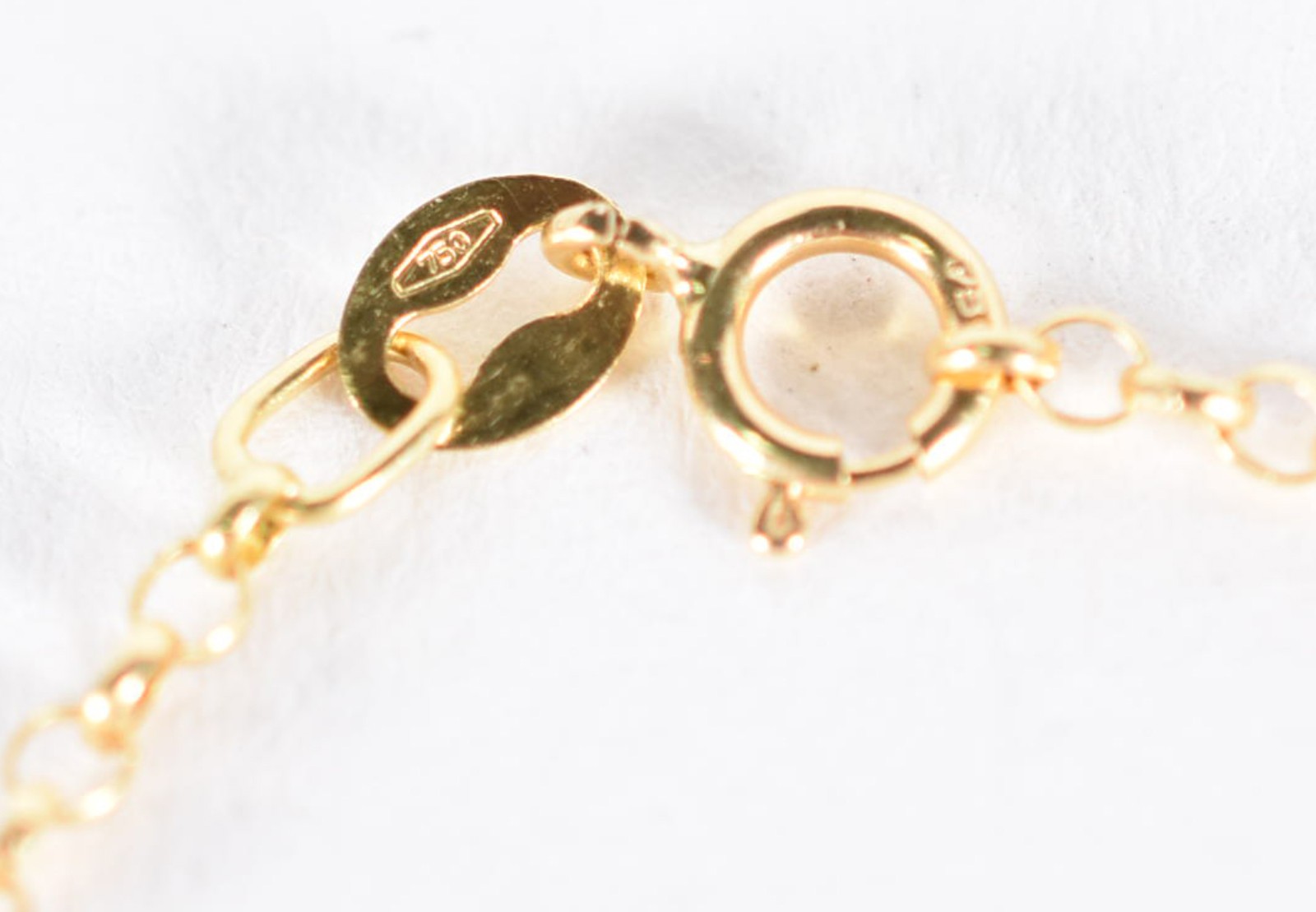 Pulseira em ouro 18 k contrastado feitio argolinhas com pingente (Por... - foto 4 de 4