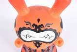 Kidrobot (2002), "Dunny Orange Drop", toy por  ... - Peça na caixa original. <br><br>O sol laranja, encantadoramente maduro, desaparece na noite. Apresentando imagens ilustrativas de Andrew Bell co...