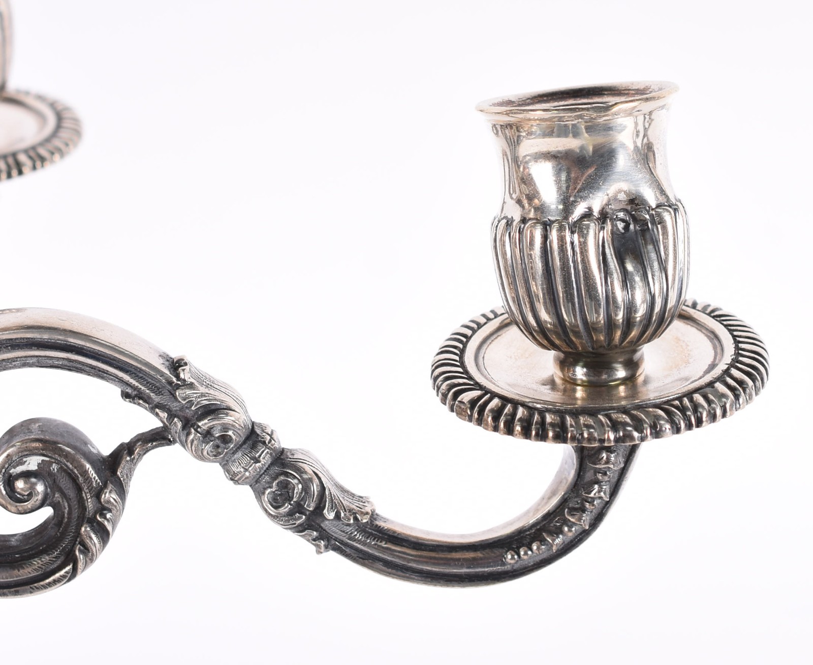 Par de excepcionais candelabros de prata contrastada para 5 luzes... - foto 3 de 11