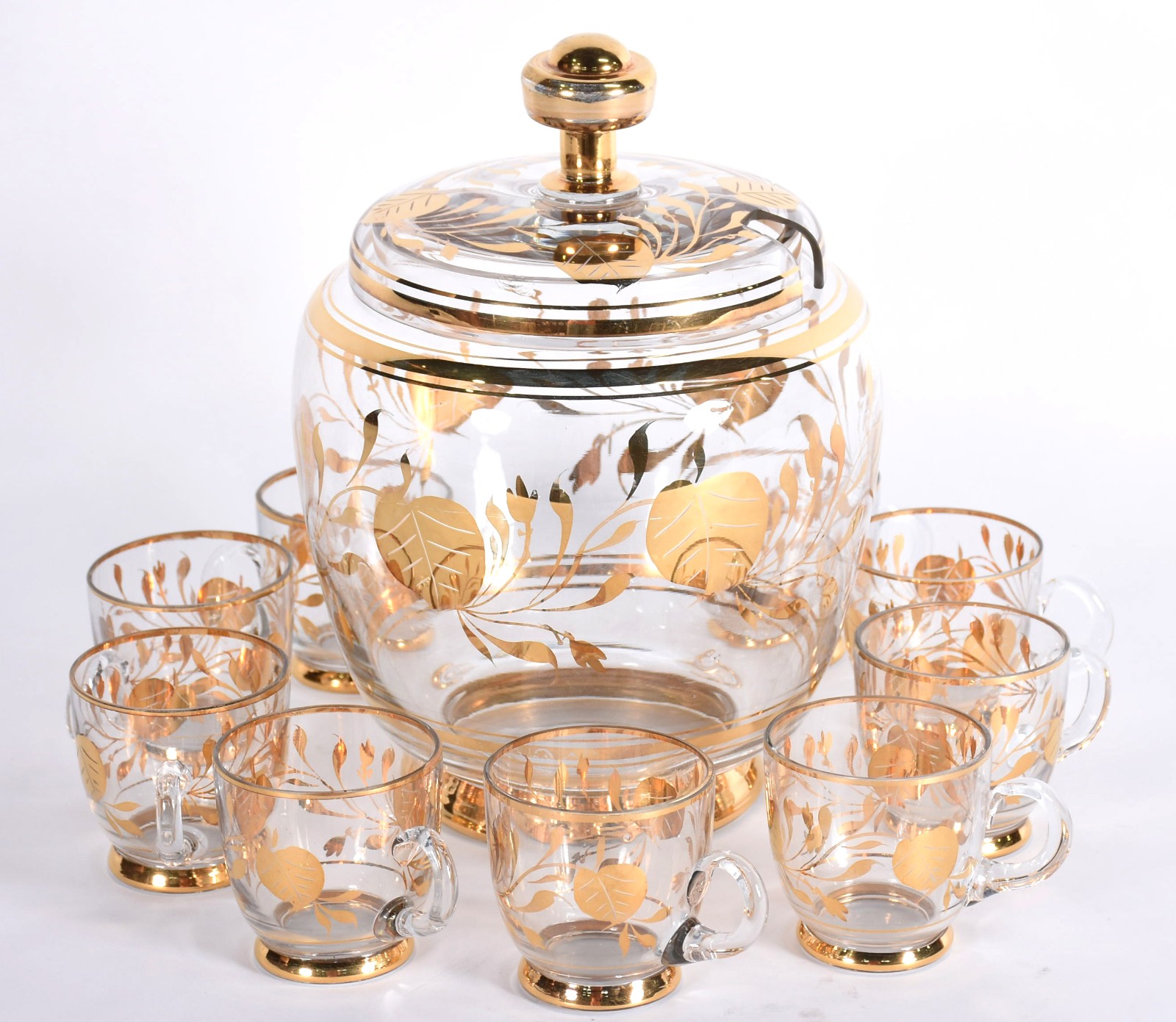 Poncheira e nove canecas de cristal decorados com flores douradas... - foto 1 de 4