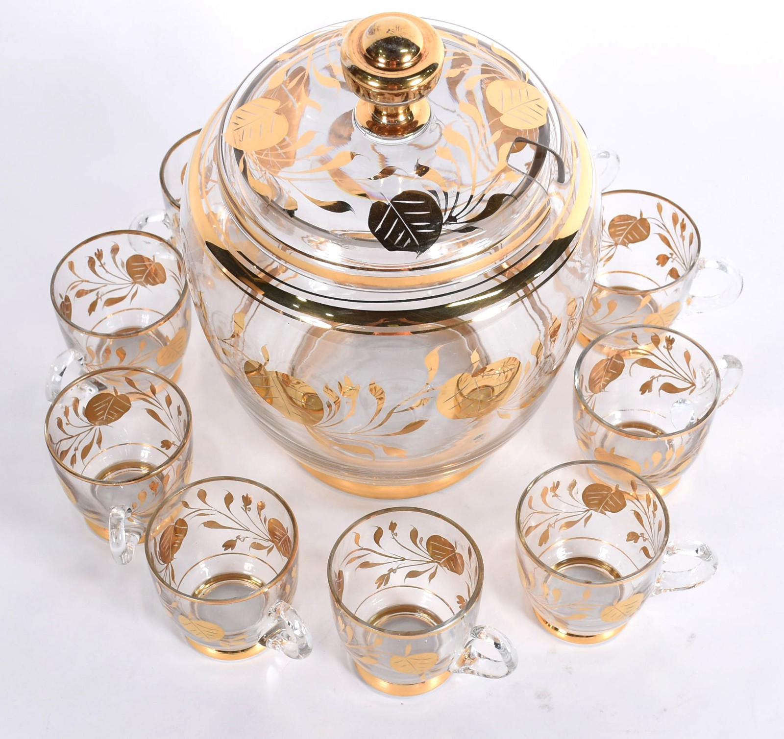 Poncheira e nove canecas de cristal decorados com flores douradas... - foto 2 de 4