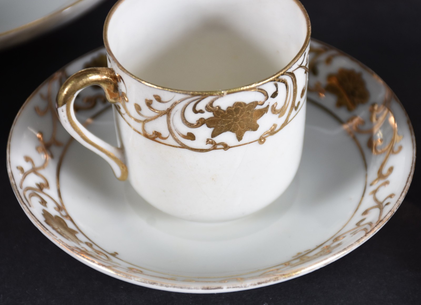 Serviço de chá e café de porcelana oriental composto de: 12 xícaras... - foto 5 de 6
