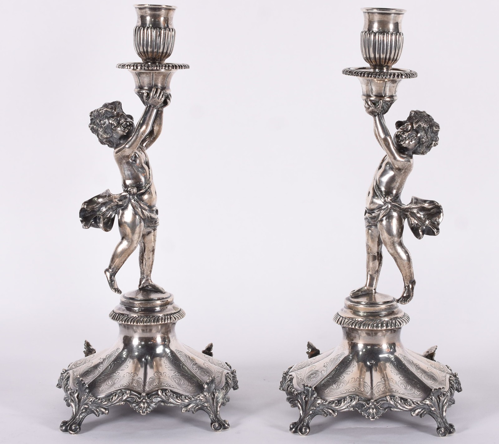 Par de excepcionais candelabros de prata contrastada para 5 luzes... - foto 9 de 11