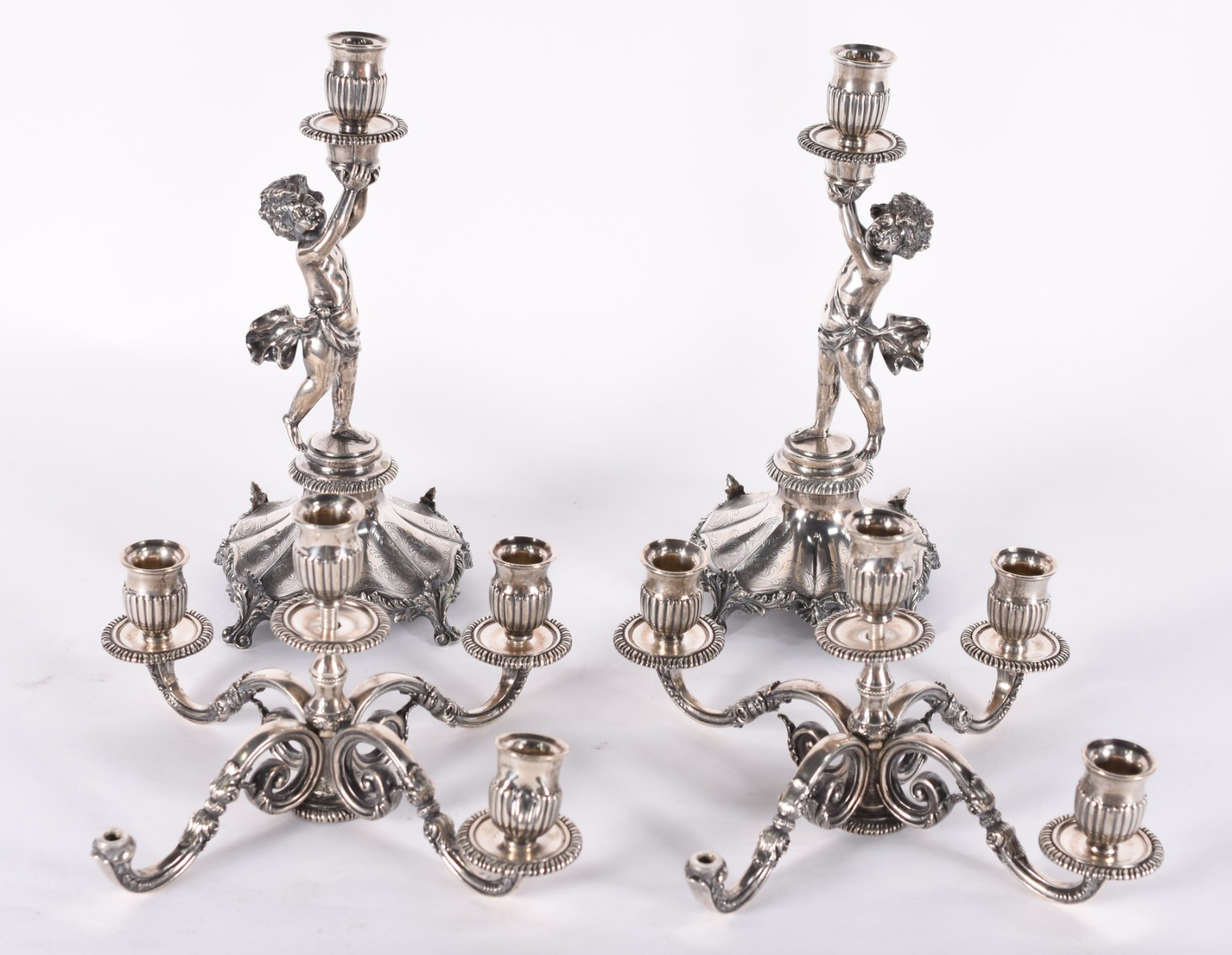 Par de excepcionais candelabros de prata contrastada para 5 luzes... - foto 10 de 11