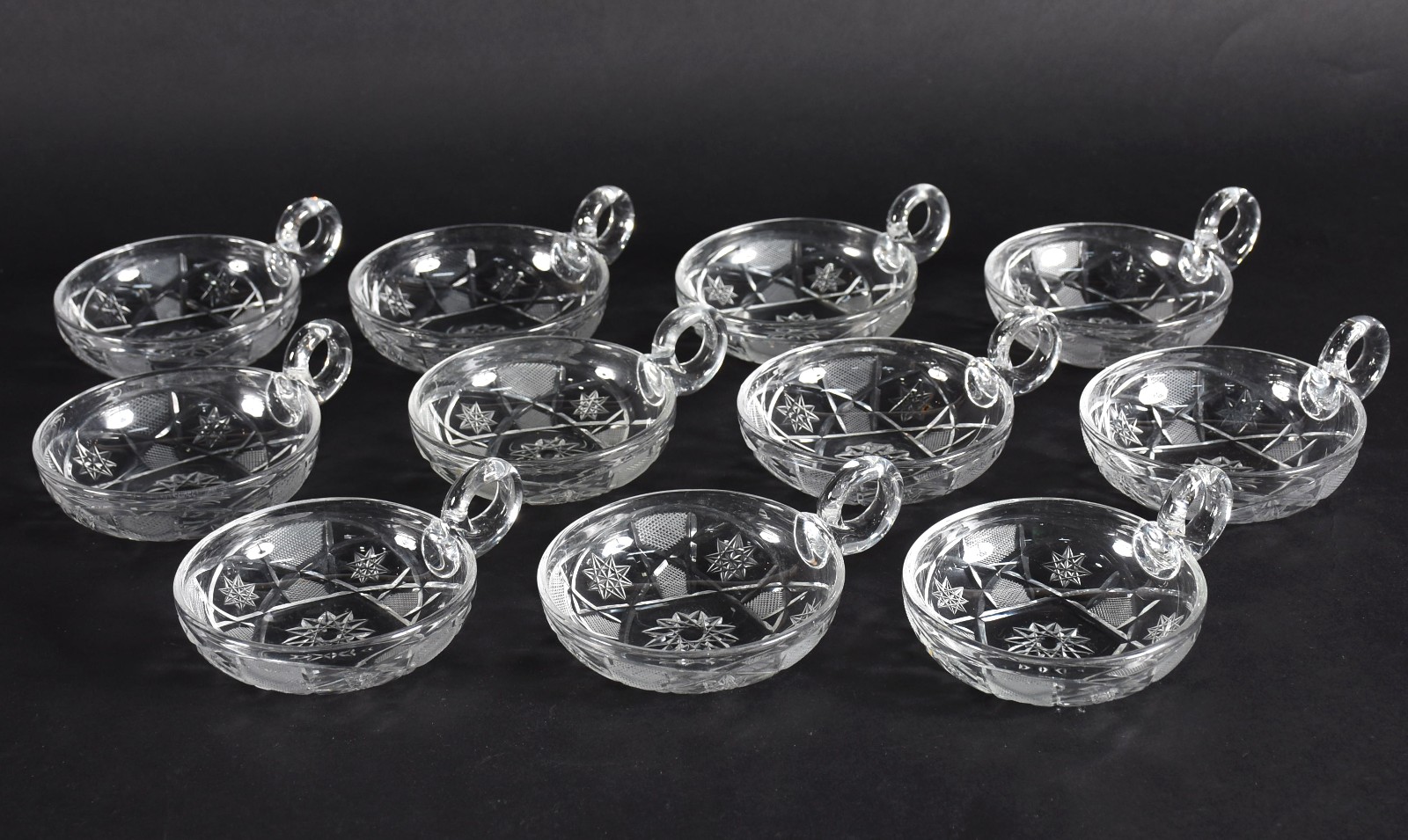 Onze taças com alças para sobremesa de cristal lapidado. - foto 1 de 6