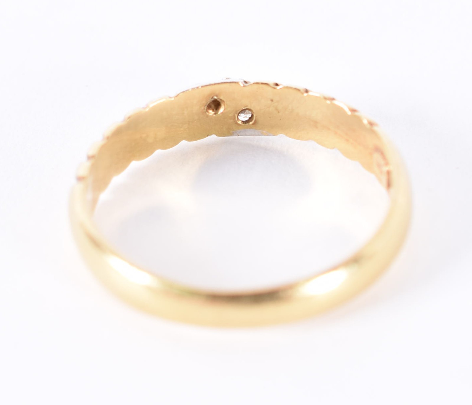 Anel de ouro 18k com pequenos brilhantes, aro 17 (Por motivos de... - foto 4 de 4