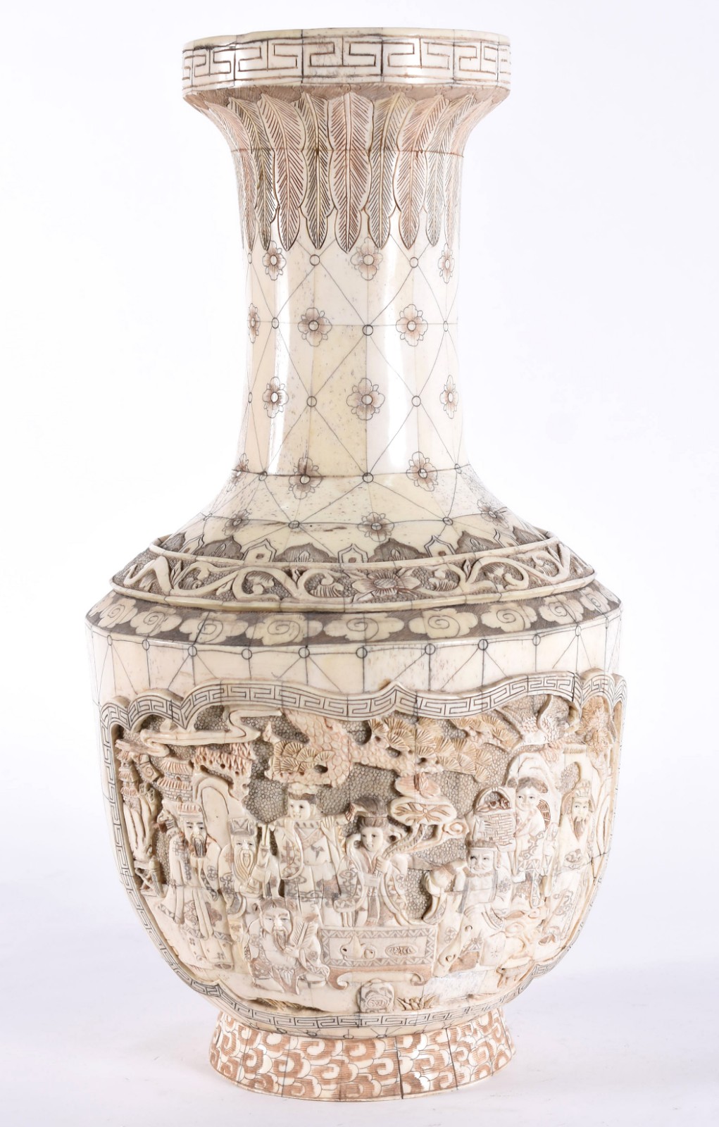 Vaso oriental em placas de osso com decoração em relevo. - foto 4 de 6