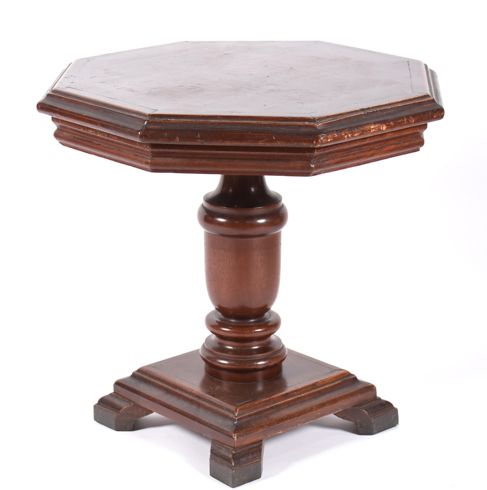 Mesa de madeira nobre feitio oitavada, base em coluna torneada. - foto 1 de 3