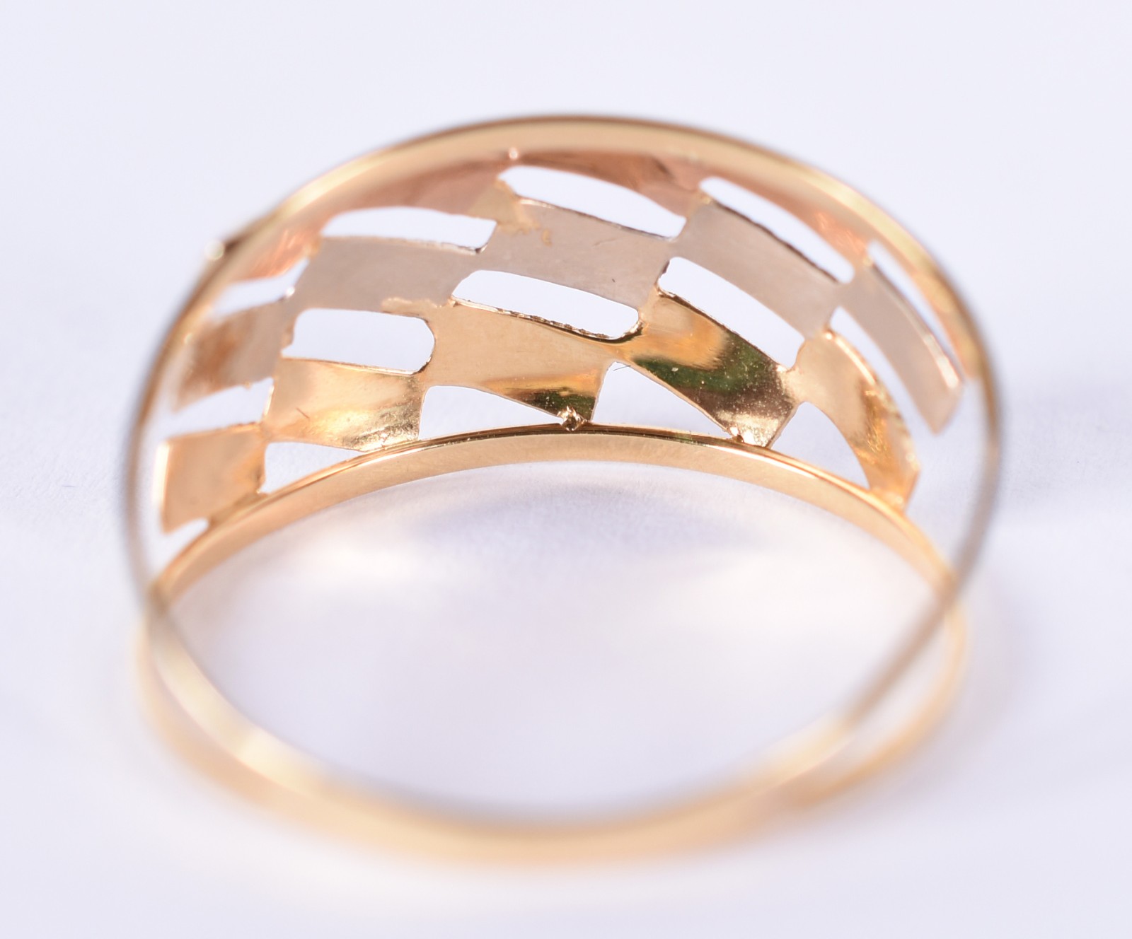 Anel de ouro 18 k contraste 750, aro 21 (Por motivos de seguranças as... - foto 3 de 4