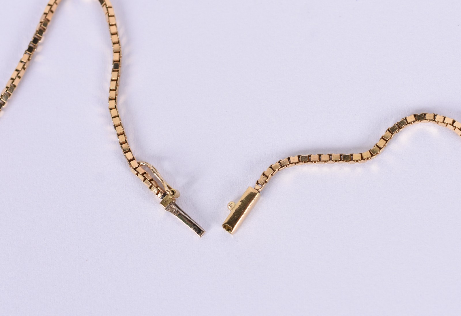 Colar de ouro 18 k contraste 750 com pingente de Nossa Senhora da... - foto 5 de 5