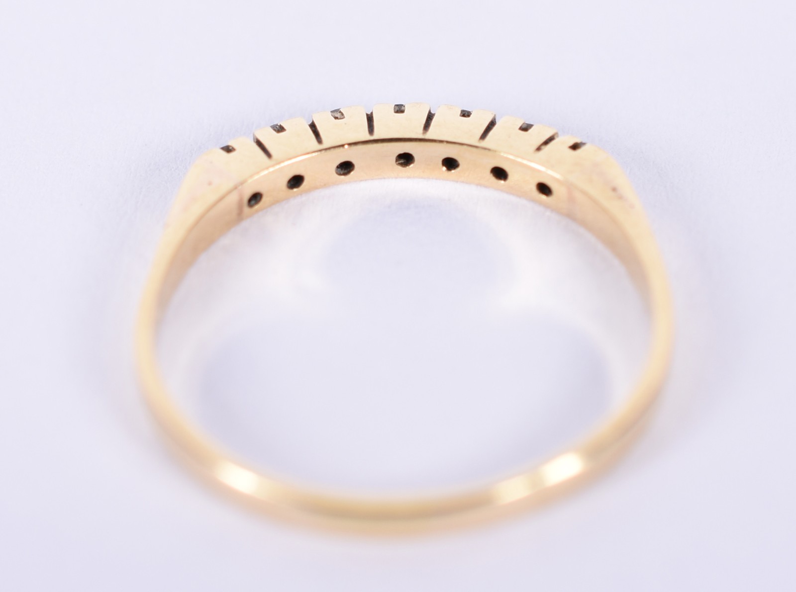 Anel de ouro 18 k com 9 brilhantes, aro 18 (Por motivos de seguranças... - foto 3 de 3