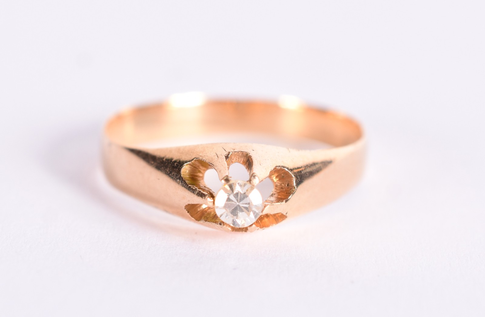 Anel solitário de ouro 18 k com um brilhante de 0,10 ct, aro 14 (Por... - foto 2 de 3