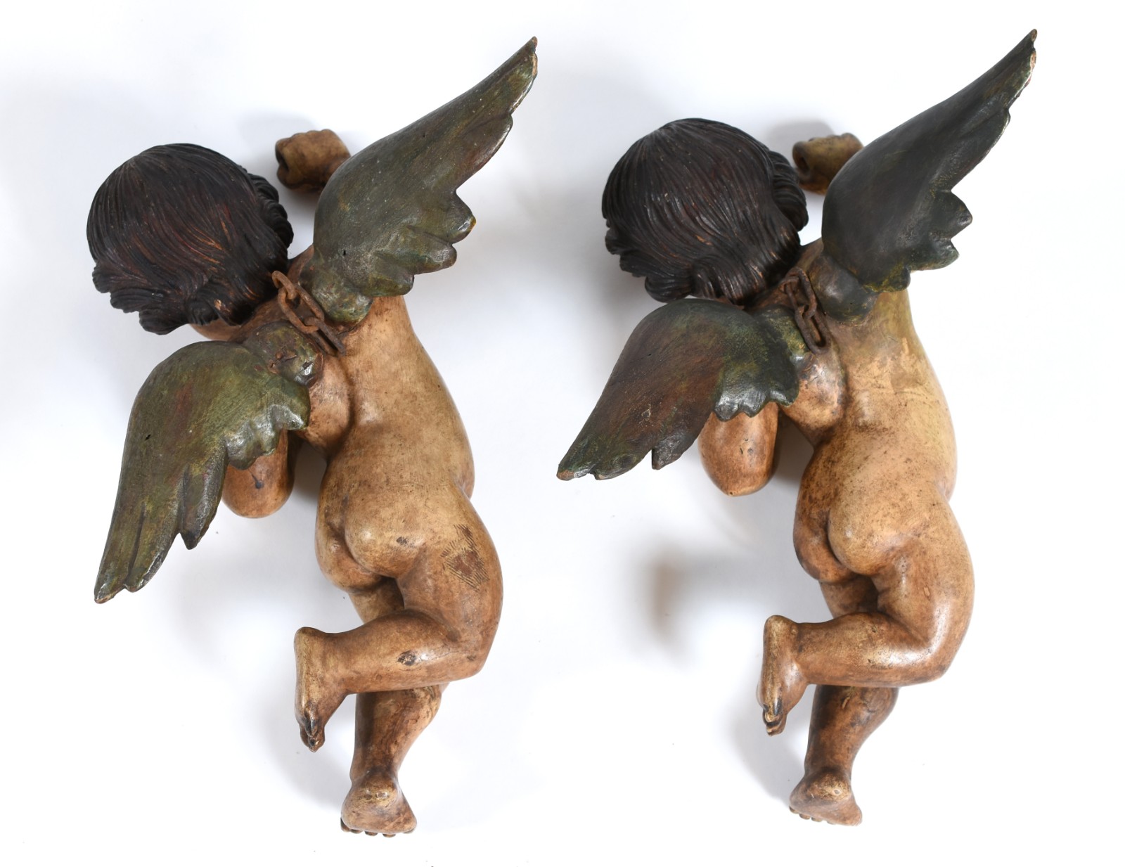 Par de anjos de madeira policromada século XIX, (pequenos restauros e... - foto 6 de 6