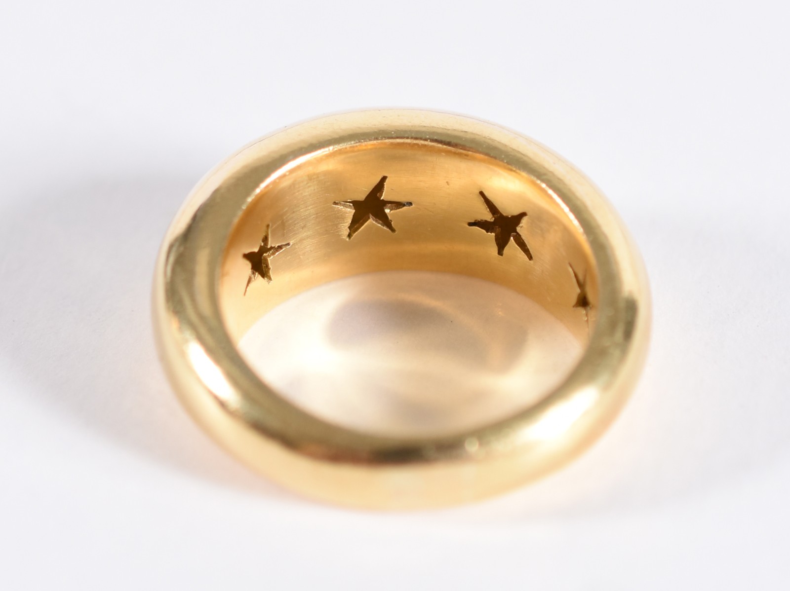 Anel bombe em ouro 18 k com 9 brilhantes, contrastado 750, aro 19... - foto 4 de 4