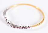 Pulseira em ouro 18 k e branco com 18 brilhante... - Pulseira em ouro 18 k e branco com 18 brilhantes e 18 rubis  (Por motivos de seguranças as peças não encontram-se na loja)