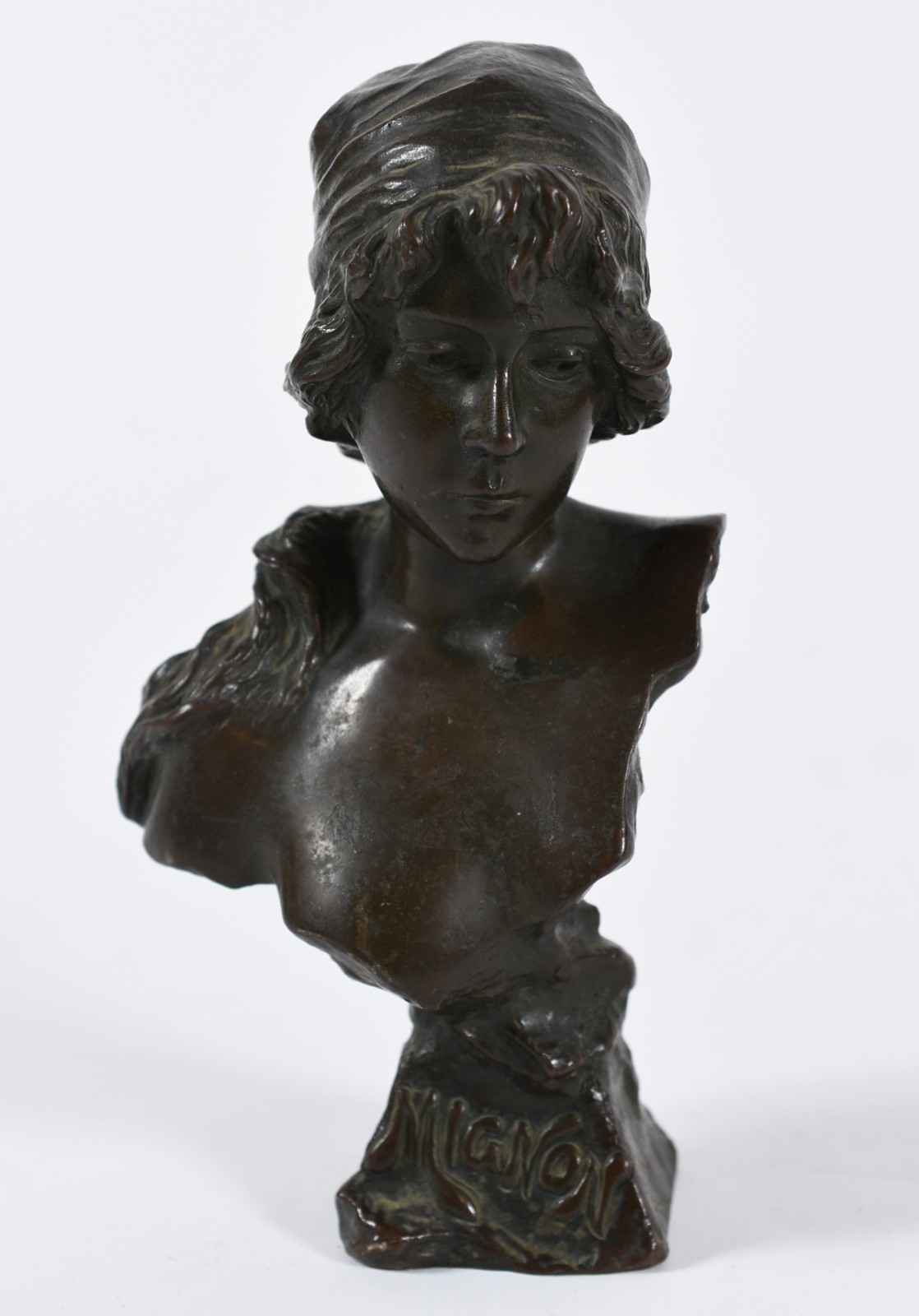 Estatueta representando Busto feminino de bronze, Fundição Indígena... - foto 1 de 6