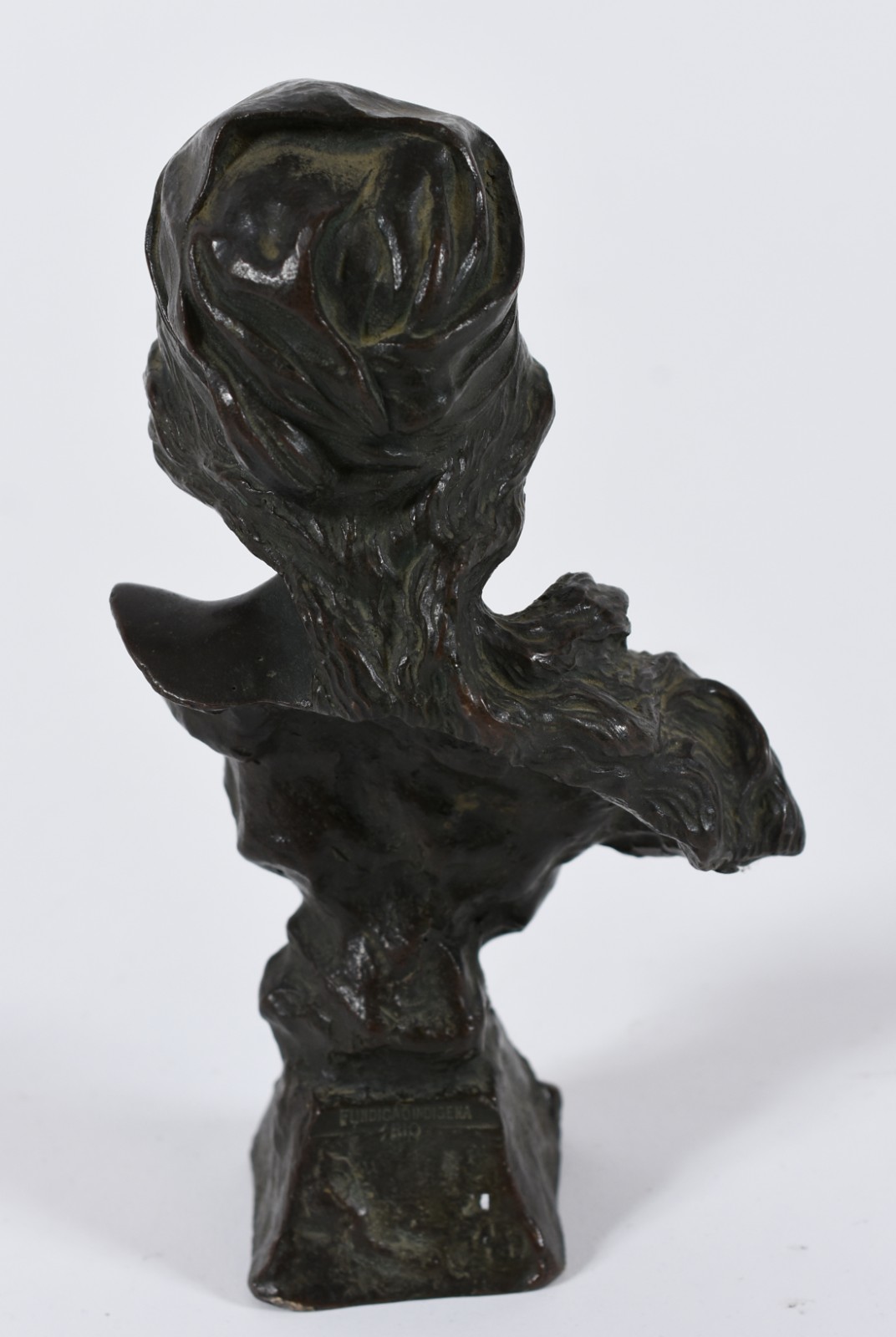 Estatueta representando Busto feminino de bronze, Fundição Indígena... - foto 3 de 6