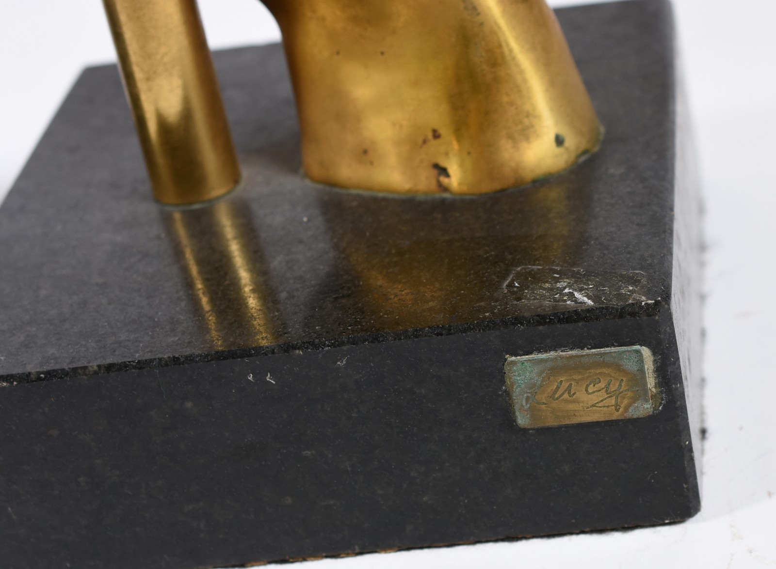 Par de esculturas representando tocheiros de bronze e ametista bruta... - foto 3 de 5