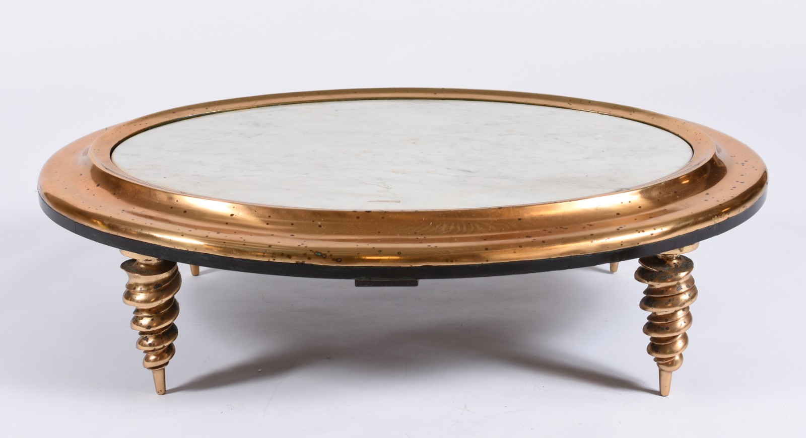 Mesa baixa ou base para escultura de bronze dourado e mármore... - foto 1 de 5