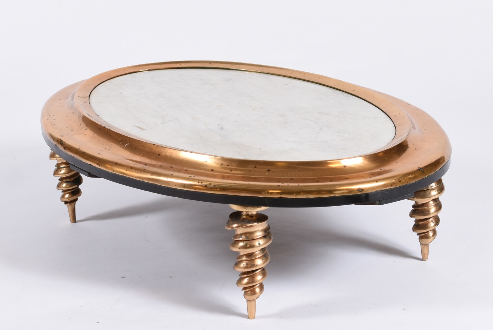 Mesa baixa ou base para escultura de bronze dourado e mármore... - foto 3 de 5
