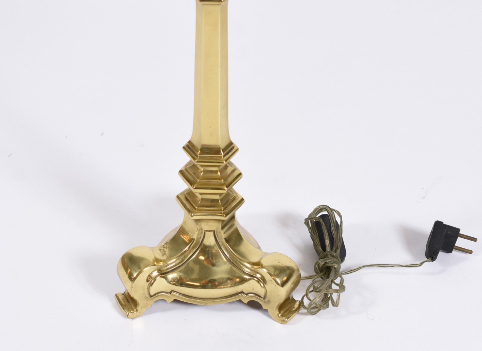 Lâmpada de bronze dourado com cúpula de vidro holandês. - foto 4 de 4