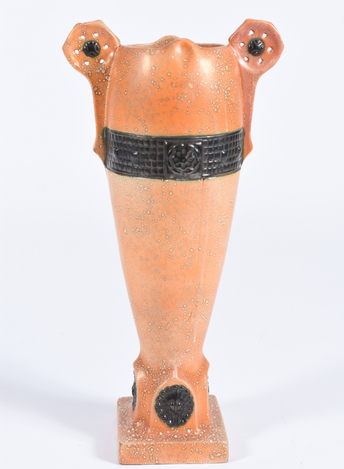 Ânfora de cerâmica Art Deco na cor laranja com grega em relevo. - foto 1 de 7