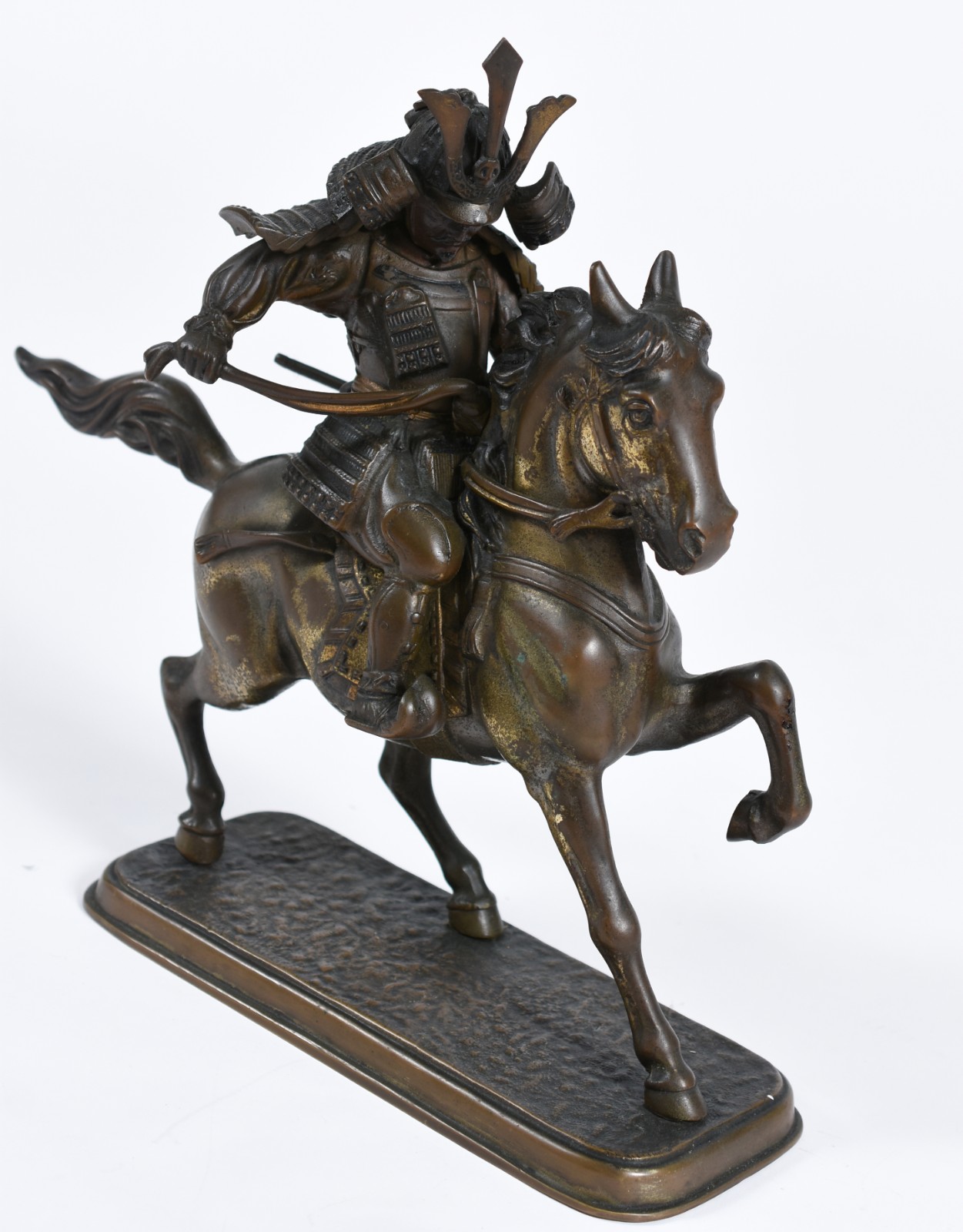 Escultura de bronze representando guerreiro chines, século XIX. - foto 1 de 5