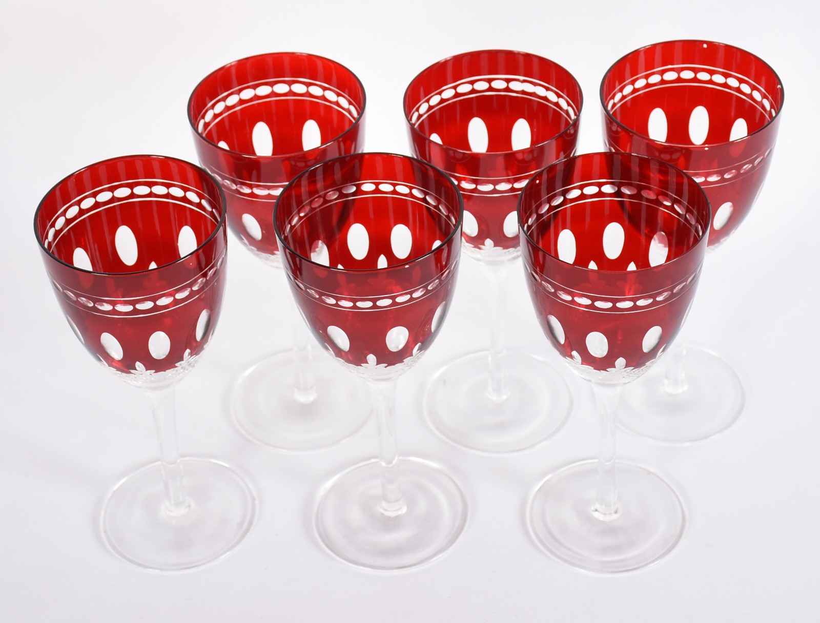 Seis taças para vinho branco de cristal lapidado doublé na cor... - foto 1 de 4