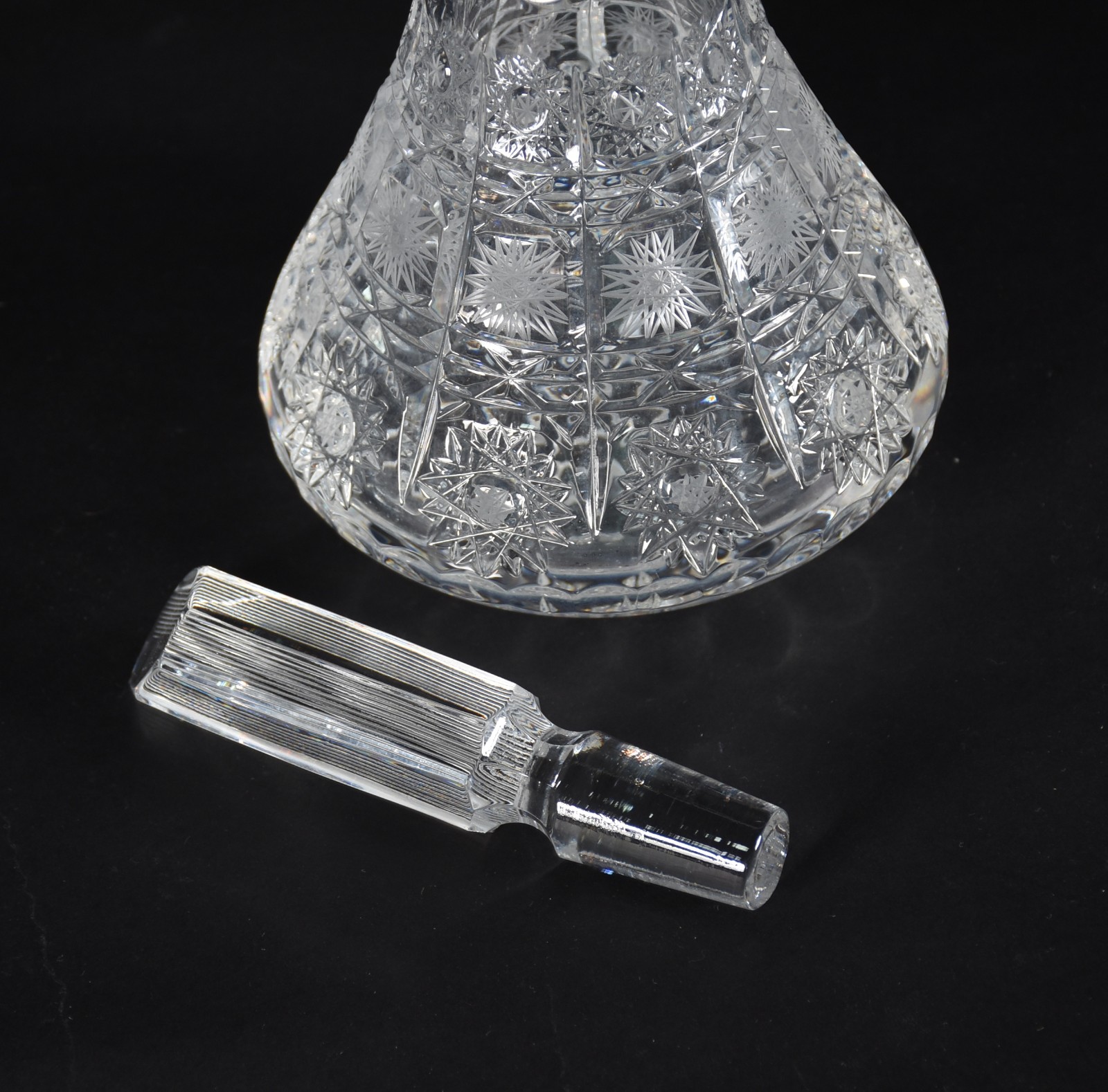 Garrafa de cristal lapidação estrela. - foto 3 de 4