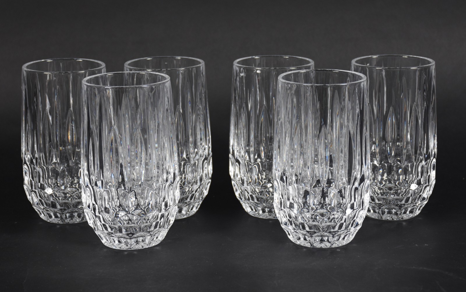 Conjunto em demi cristal composto de: 6 copos e jarra para refresco... - foto 3 de 5