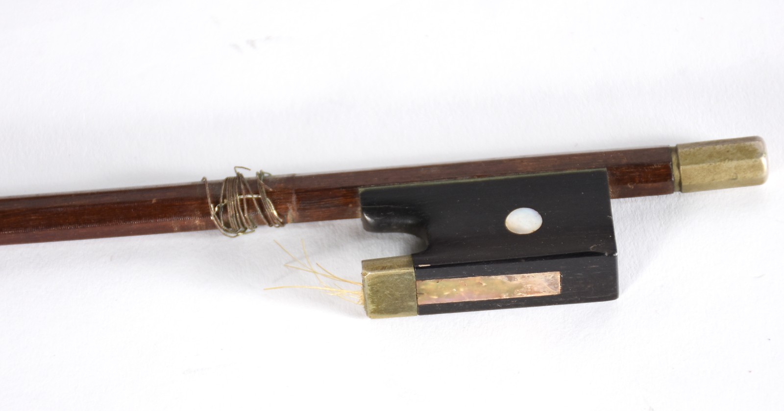 Antigo Violino com estojo de madeira, precisando de reparos. - foto 3 de 7