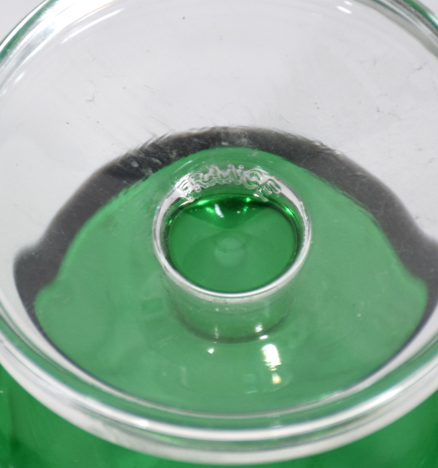 Serviço de copos de vidro francês na cor verde composto de: 12 para... - foto 4 de 4