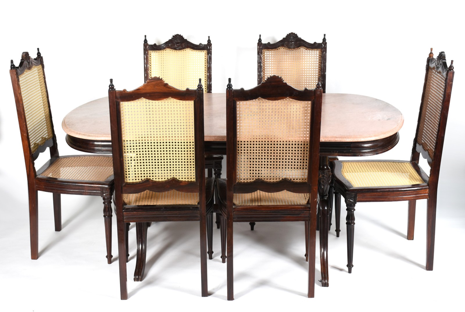 Mesa de jantar com 6 cadeiras com encosto e assento de palhinha... - foto 1 de 10