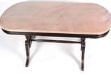 Mesa de jantar com 6 cadeiras com encosto e ass... - Mesa de jantar com 6 cadeiras com encosto e assento de palhinha (algumas com encosto de palhinha sintética).