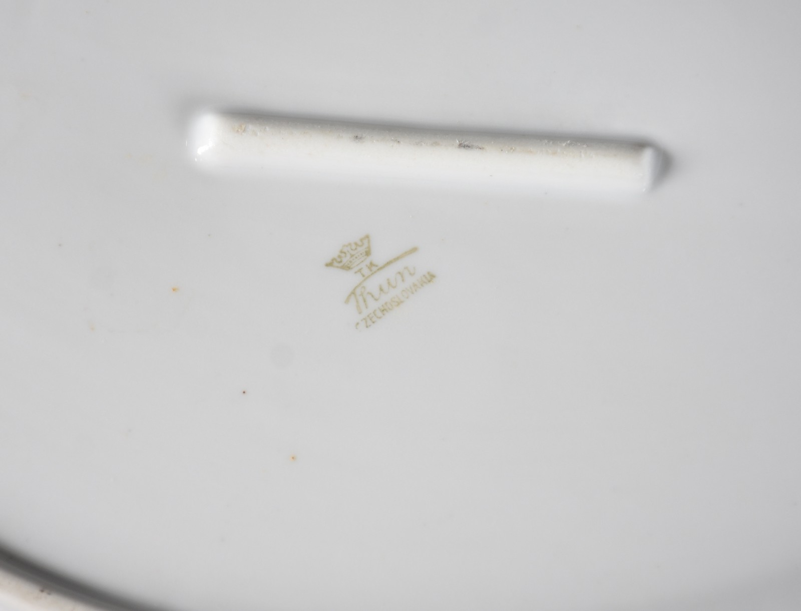 Aparelho de jantar de porcelana tcheca, decoração floral em... - foto 3 de 3